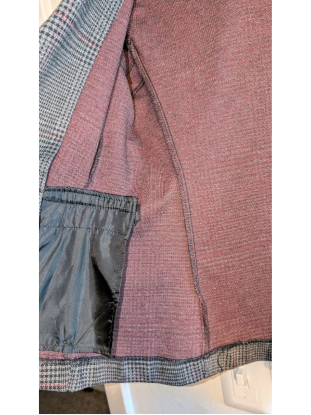 Love Tree Gray Red Plaid Blazer Women's Small - Picture 3 of 6